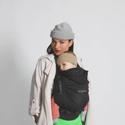Porte bébé Hoodie Carrier 2 Black Forest - LOVE RADIUS