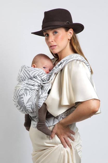 Porte bébé Hoodie Carrier 2 Tropical Snow - LOVE RADIUS